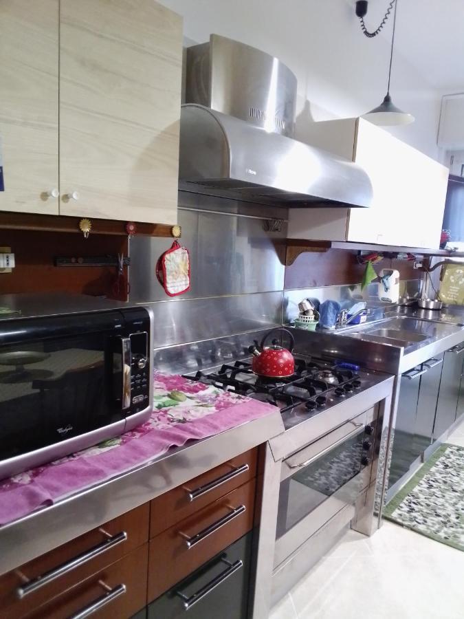 Gigli, Rooms Con Cucina In Comune E Terrazza Milaan Buitenkant foto