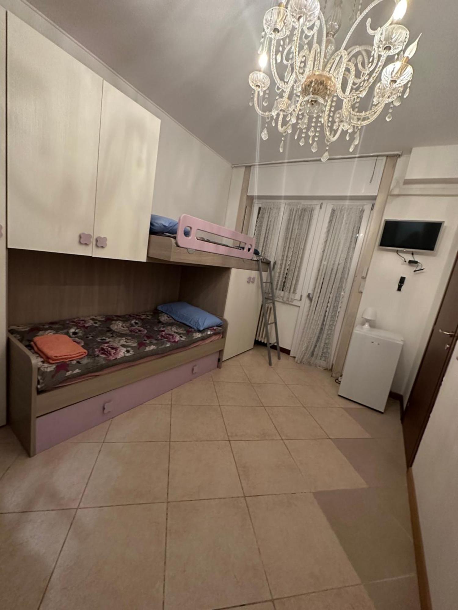 Gigli, Rooms Con Cucina In Comune E Terrazza Milaan Buitenkant foto