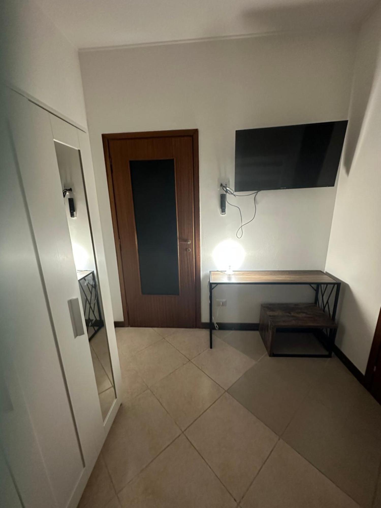 Gigli, Rooms Con Cucina In Comune E Terrazza Milaan Buitenkant foto