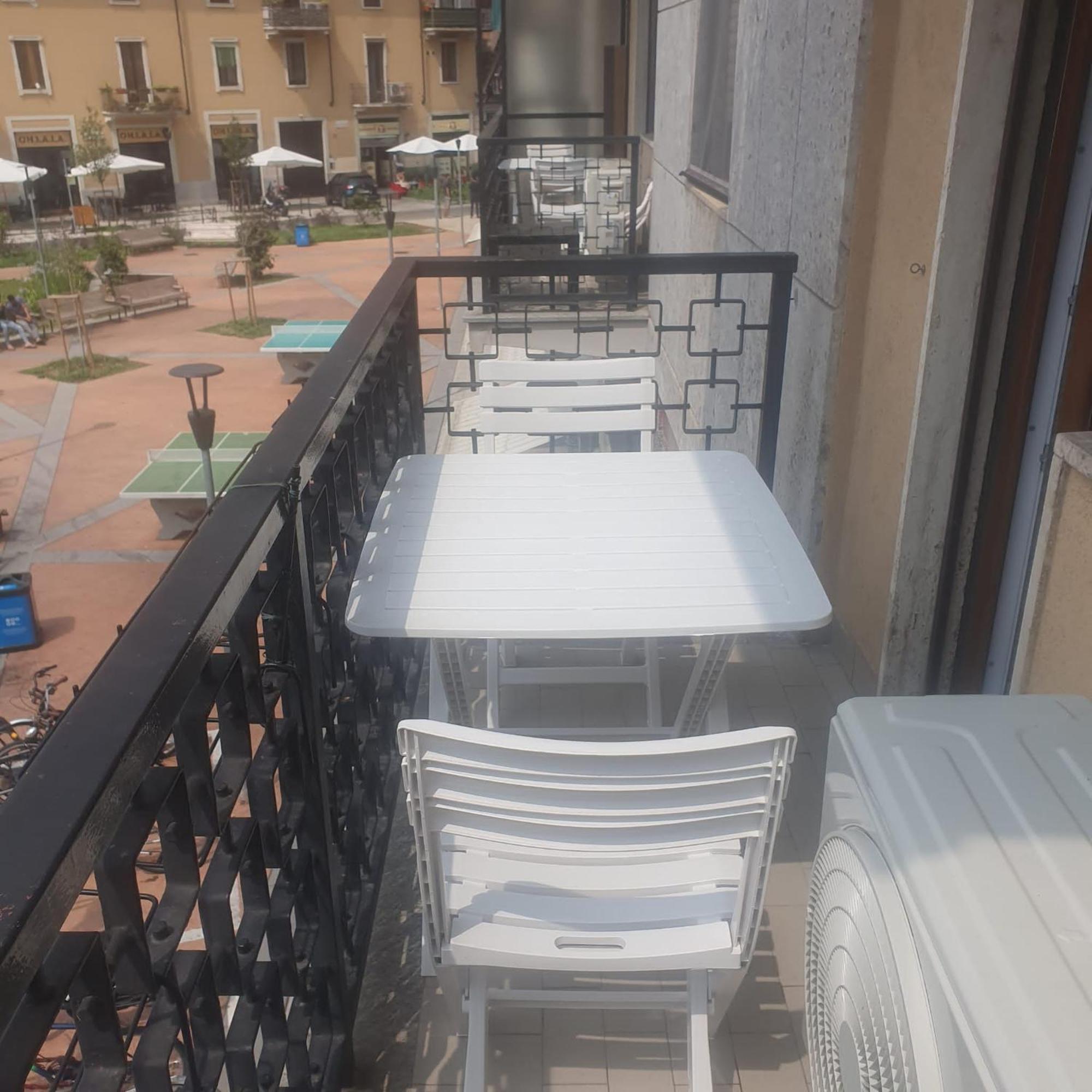 Gigli, Rooms Con Cucina In Comune E Terrazza Milaan Kamer foto