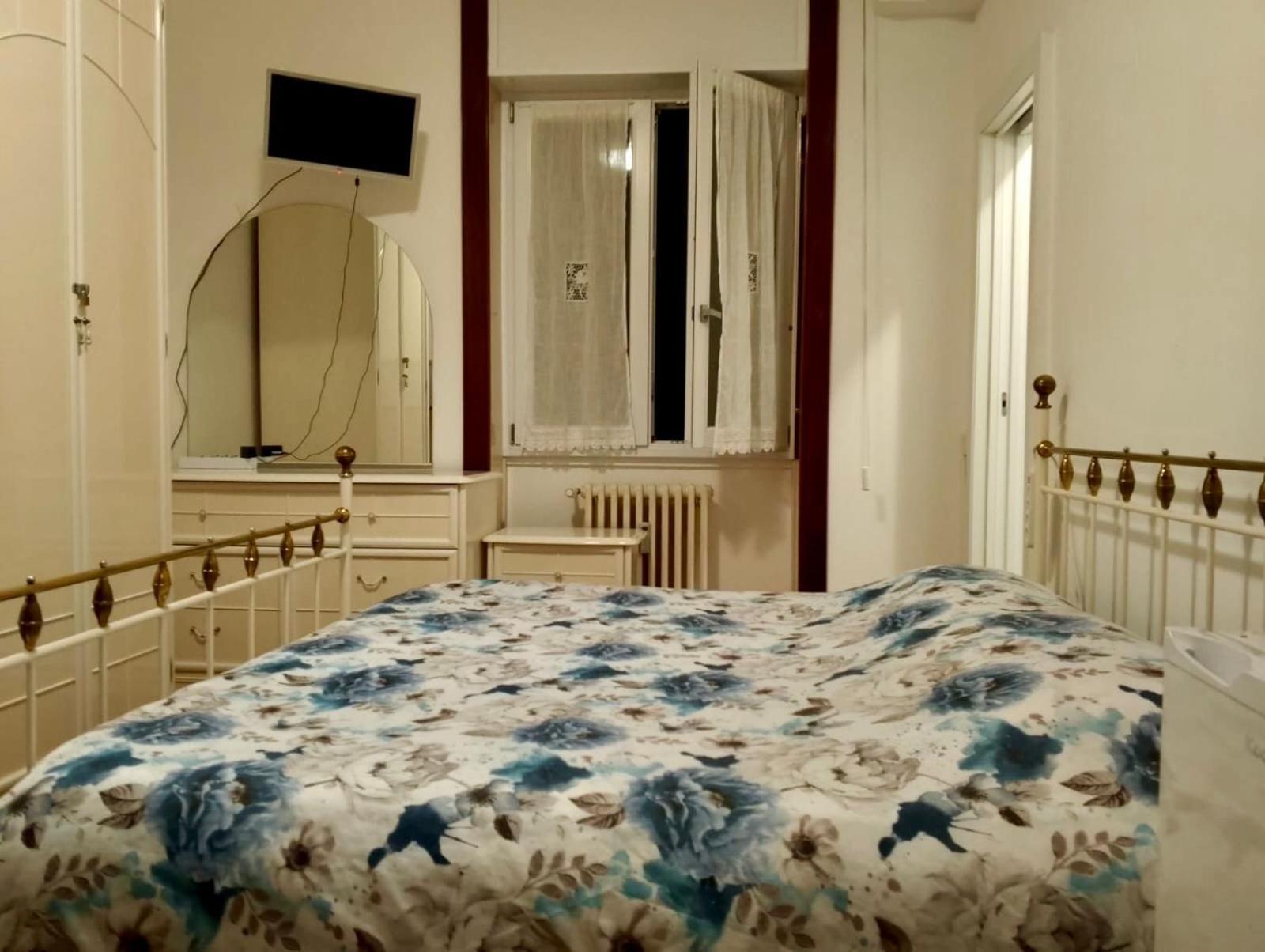 Gigli, Rooms Con Cucina In Comune E Terrazza Milaan Buitenkant foto